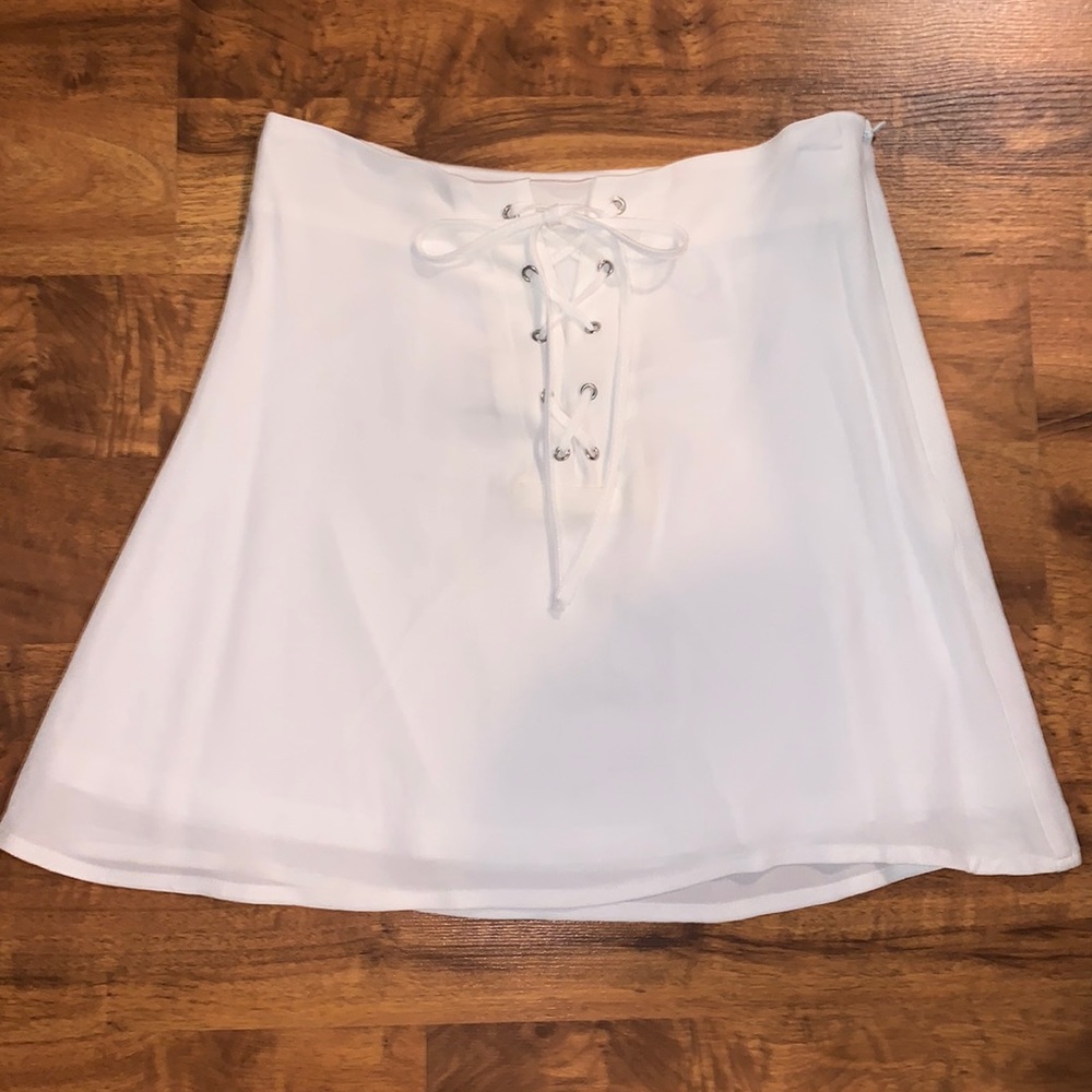 H&M lace up skirt